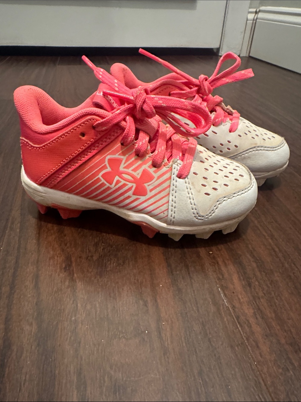 Under Armour Kids Pink and White Cleats